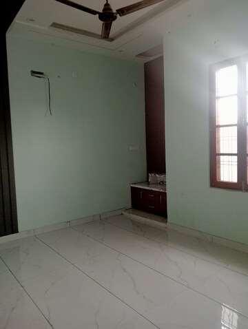 Room in 3 BHK Independent House at Faizabad Road – for Sale