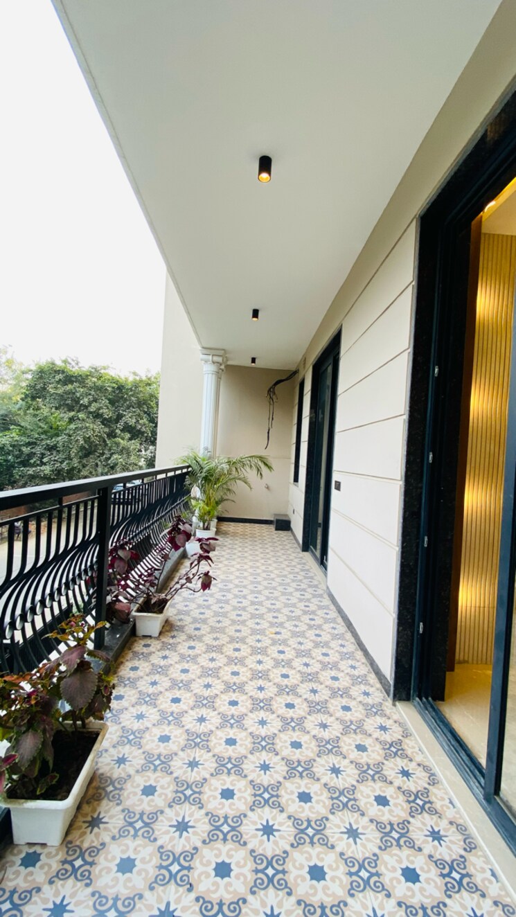 Balcony, ansal-api-esencia 3 Bedroom 232 Sq.Yd. Builder Floor In Sector 67 Gurgaon 7605217