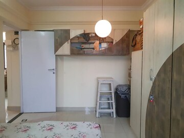 Furnished Amenities in 2 BHK Apartment at Mahindra Mahendra Gesco, Goregaon West – for Sale