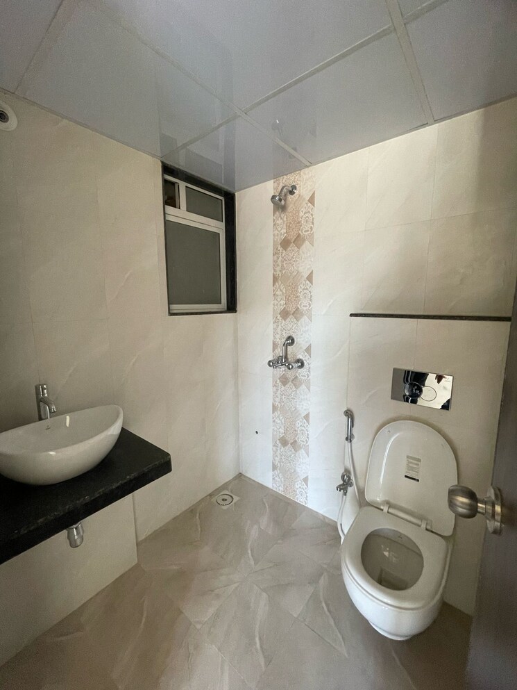 Bathroom, jp-north-euphoria 3 Bedroom 782 Sq.Ft. Apartment In Mira Road Thane 7605302