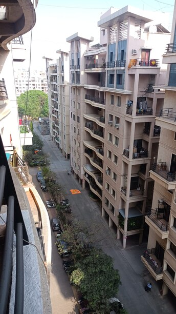 रेसिडेंशियल फ्लैट वर्ग फुट फॉर रेंट इन हडापसर पुणे  7605306