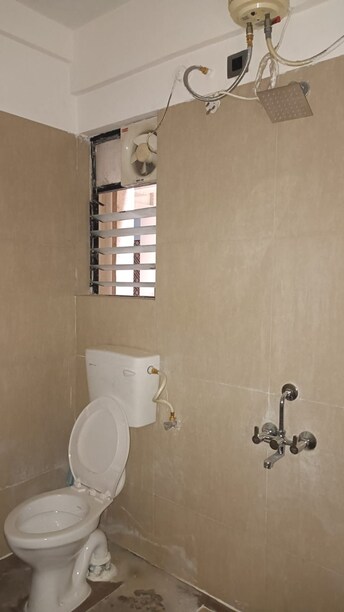 रेसिडेंशियल फ्लैट वर्ग फुट फॉर रेंट इन हडापसर पुणे  7605306