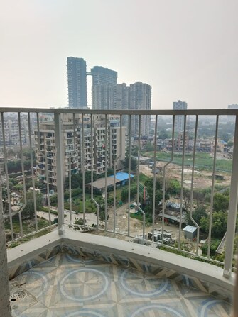 2 BHK Apartment For Rent in Rishabh Iris Tower Ahinsa Khand ii Ghaziabad  7605447