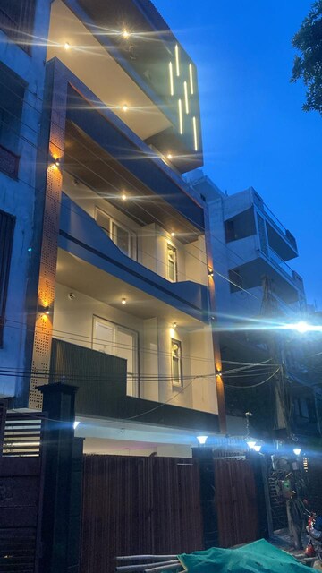 3 BHK Builder Floor – Exterior View View at Unitech South City 1, South City 1 - for Sale