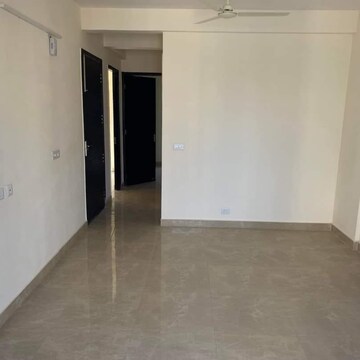 Room in 2 BHK Apartment at Signature Global City, Sector 37d – for Sale