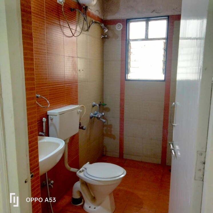 Bathroom, phadnis-sahil-sarvadaa 2 Bedroom 1300 Sq.Ft. Apartment In Kondhwa Pune 7606031