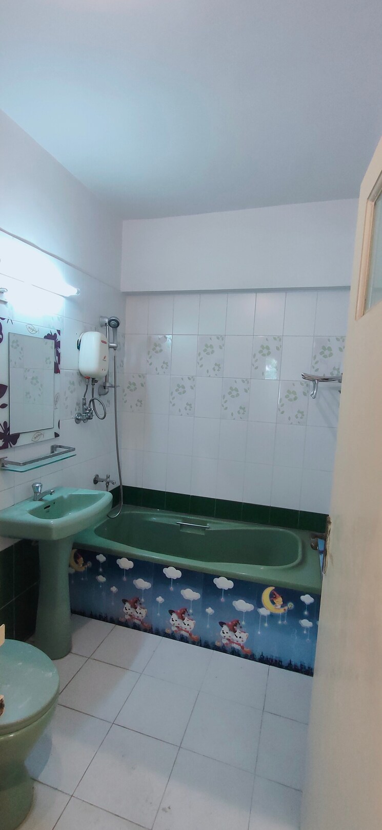 Bathroom, tata-glendale 3 Bedroom 1300 Sq.Ft. Apartment In Vasant Vihar Thane 7606093