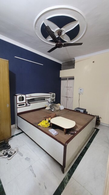 Bedroom in 3 BHK Apartment at Dilshad Garden – for Sale