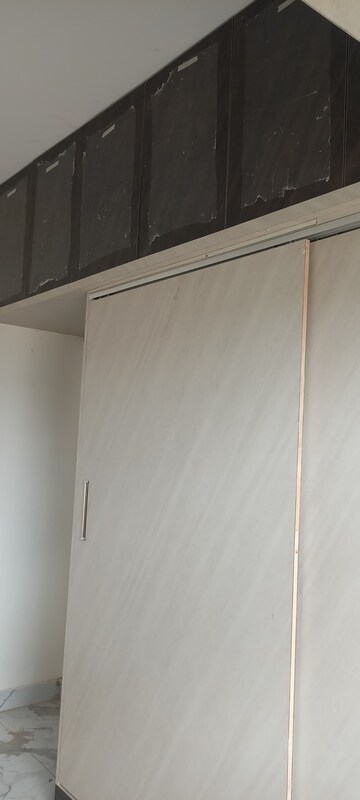 Room in 2 BHK Apartment at Baiyappanahalli – for Sale
