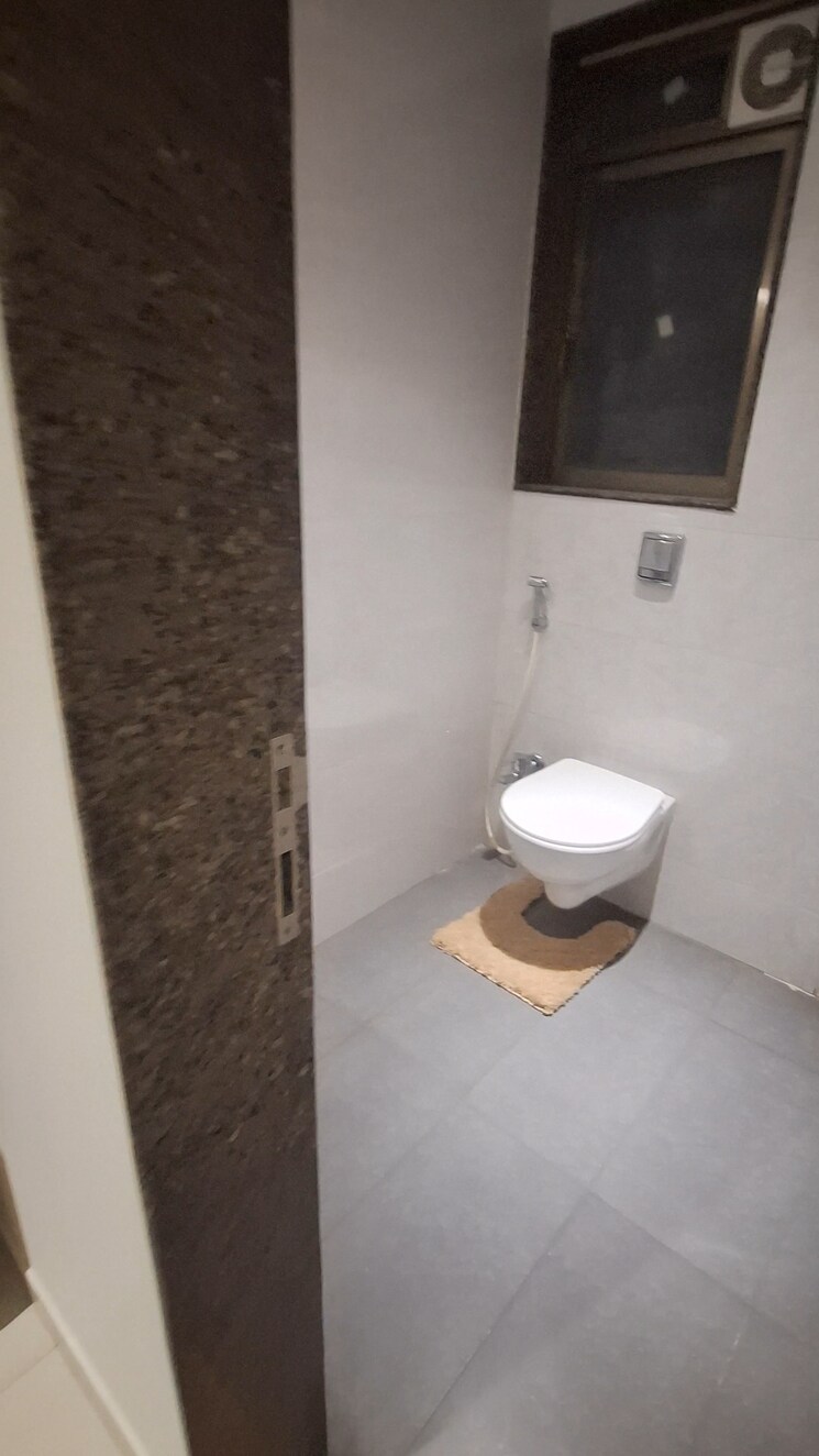 Bathroom, shivalik-bandra-north-gulmohar-avenue 1 Bedroom 322 Sq.Ft. Apartment In Bandra East Mumbai 7606378