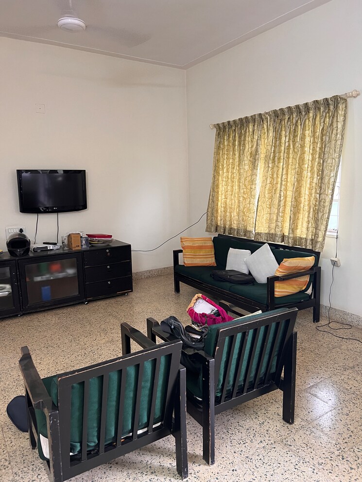 Living Room, mira-society 2 Bedroom 950 Sq.Ft. Apartment In Swargate Pune 7606700