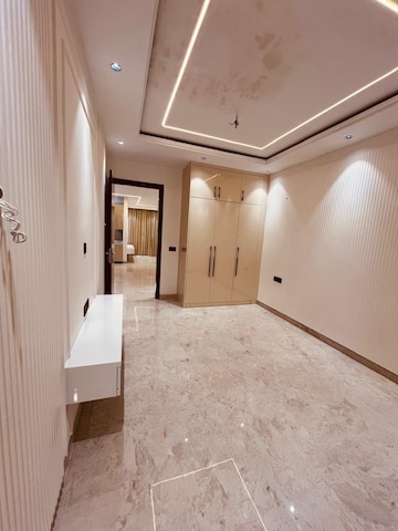 Room in 3 BHK Builder Floor at Anant Raj Ashok Estate, Sector 63a – for Sale