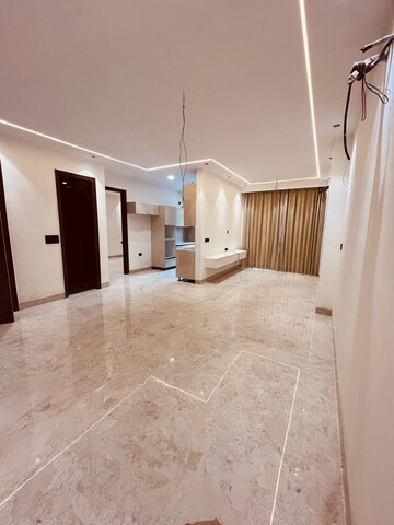 Bathroom in 4 BHK Builder Floor at Ansal API Esencia, Sector 67 – for Sale