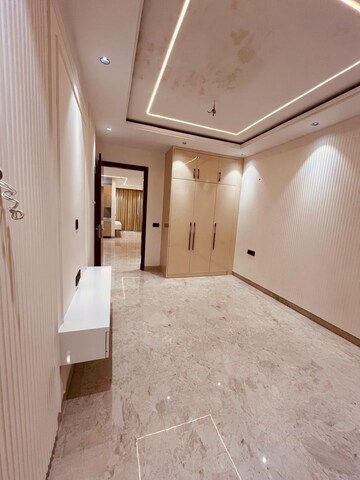 Room in 4 BHK Builder Floor at Ansal API Esencia, Sector 67 – for Sale