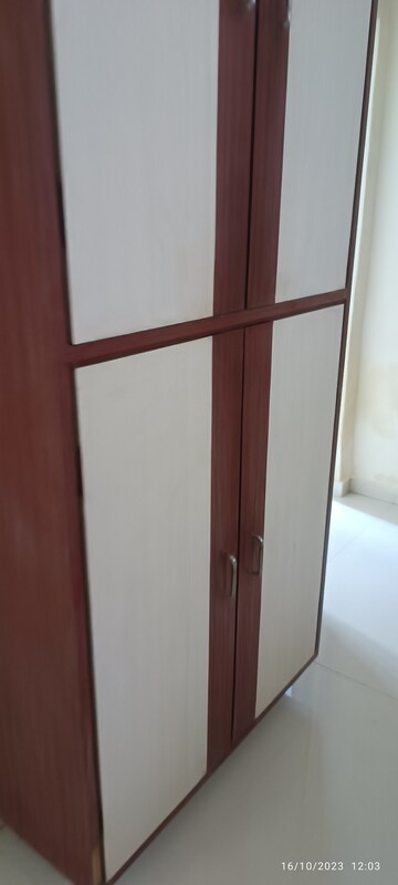 Room in 3 BHK Apartment at Nerul Sector 4 – for Sale