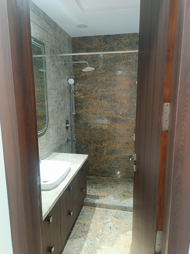 Kitchen, chittaranjan park 4 Bedroom 2300 Sq.Ft. Builder Floor In Chittaranjan Park Delhi 7607139