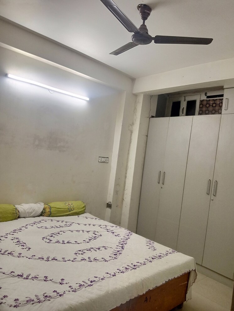Room, batla house 4 Bedroom 1440 Sq.Ft. Apartment In Batla House Delhi 7607321