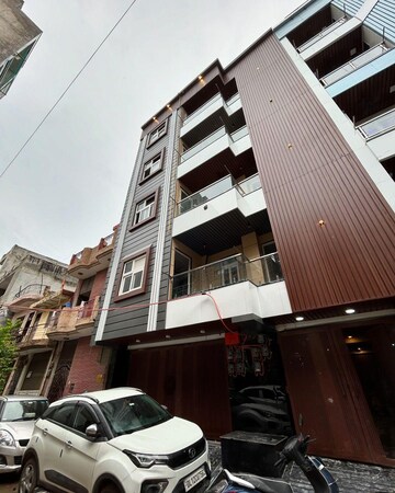 3.5 BHK Builder Floor – Exterior View View at Shastri Nagar - for Sale