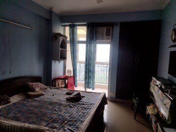 Bedroom in 2.5 BHK Apartment at Futec Gateway, Sector 75 – for Sale