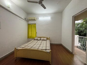Bedroom in 2 BHK Apartment at Ganpat Apartment, Indiranagar – for Rent
