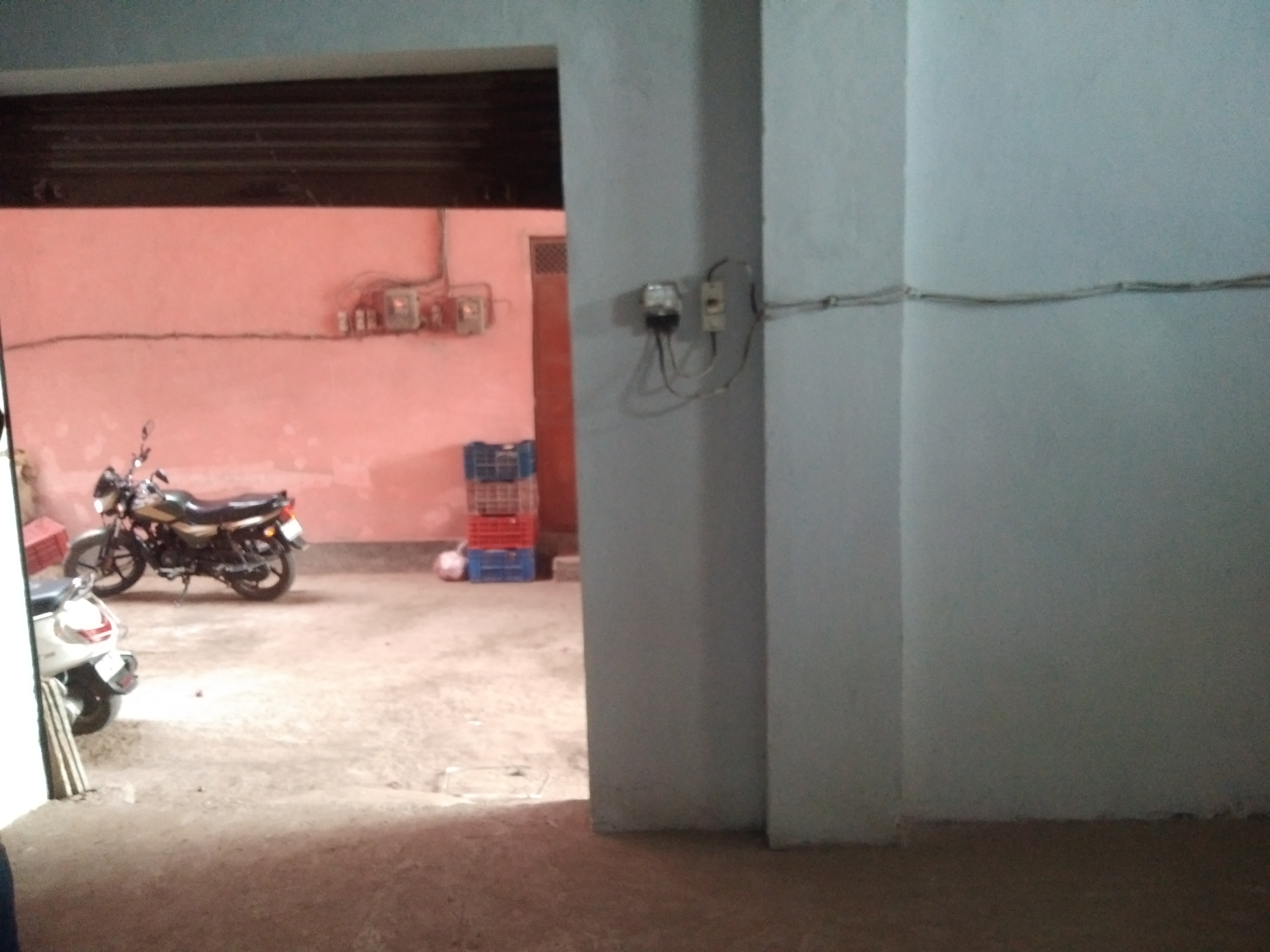 Rental Commercial Warehouse 15000 Sq.Ft. in Mangolpuri Delhi 7607696