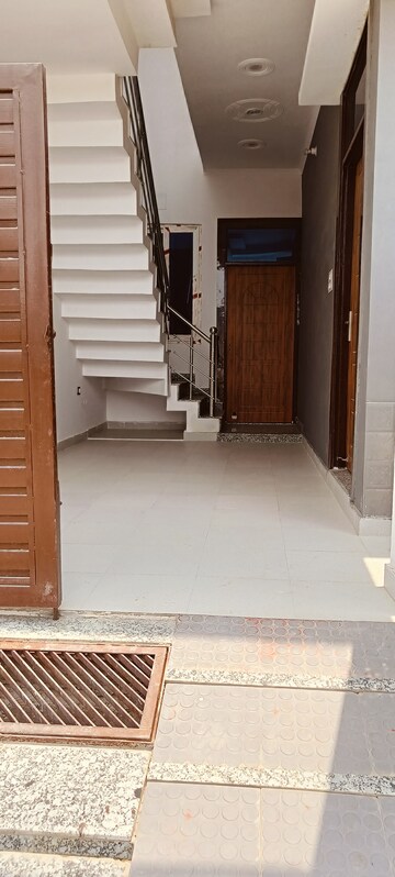 Parking in 3 BHK Independent House at Kamta – for Sale
