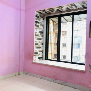 Master Bedroom in 2 BHK Apartment at Veda CHS, Dahisar West – for Sale