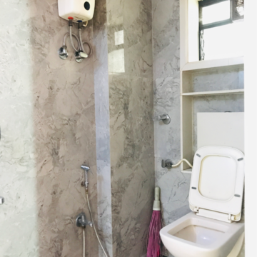 Bathroom in 2 BHK Apartment at Veda CHS, Dahisar West – for Sale