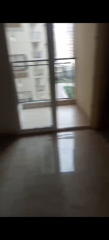 Room in 4 BHK Apartment at Spring Meadows, Tech Zone 4 Greater Noida – for Sale