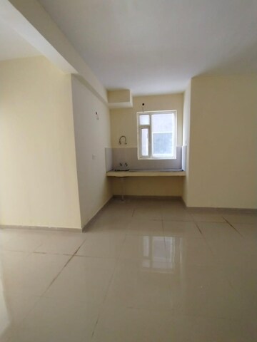 Room in 2 BHK Apartment at Pyramid Elite, Sector 86 – for Sale