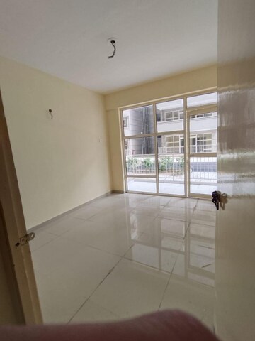 Room in 2 BHK Apartment at Pyramid Elite, Sector 86 – for Sale