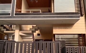 4 BHK Villa For Sale in Jhungian Road