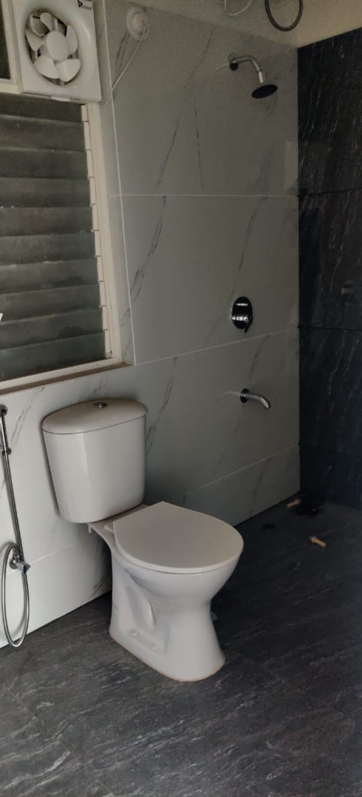 Bathroom, kumar-papillon 2 Bedroom 1090 Sq.Ft. Apartment In Pashan Pune 7609451