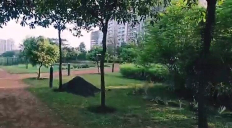 Garden, lodha-palava-city 2 Bedroom 720 Sq.Ft. Apartment In Dombivli East Thane 7609655