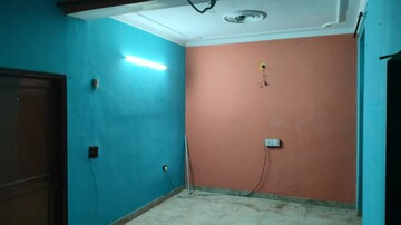 रेसिडेंशियल घर वर्ग मीटर फॉर रेंट इन सेक्टर 41 नोएडा  7609869