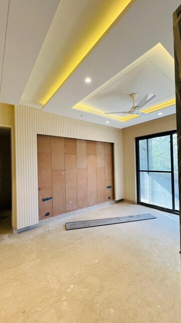 Room in 4 BHK Builder Floor at Sushant Lok 3, Sector 57 – for Sale