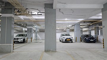 Parking in 4 BHK Apartment at Jubilee Hills – for Sale