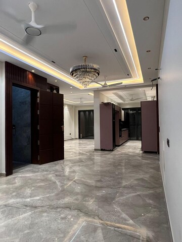 4 BHK Builder Floor For Sale in SS Southend Floors, South City 2