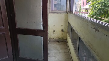 Balcony in 1 BHK Builder Floor at Vaishali Sector 4 – for Sale