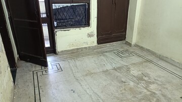 Room in 1 BHK Builder Floor at Vaishali Sector 4 – for Sale