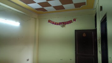 Room in 1 BHK Builder Floor at Vaishali Sector 4 – for Sale