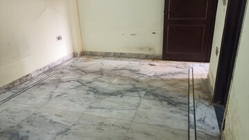 Living Room in 1 BHK Builder Floor at Vaishali Sector 4 – for Sale