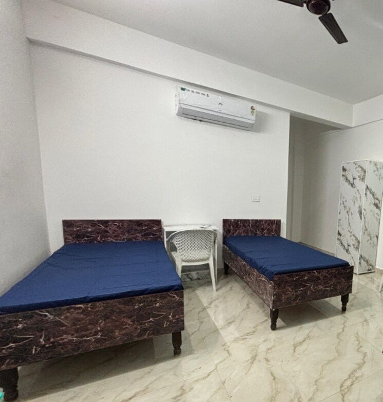 Room, sector 70 Pg For Boys & Girls In Sector 70 7610966