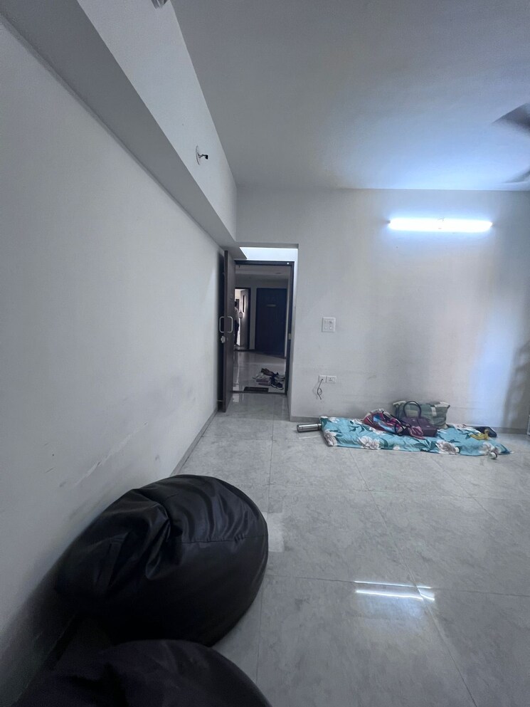 Living Room, lodha-amara 1 Bedroom 484 Sq.Ft. Apartment In Kolshet Road Thane 7611127