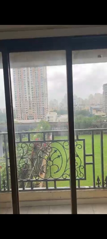 रेसिडेंशियल फ्लैट वर्ग फुट फॉर रेंट इन घोड़बंदर रोड थाने  7611439