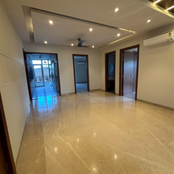 Room in 4 BHK Builder Floor at Sushant Lok 3, Sector 57 – for Sale