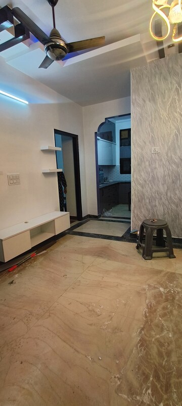 Room in 3 BHK Builder Floor at Rohini Sector 25 – for Sale