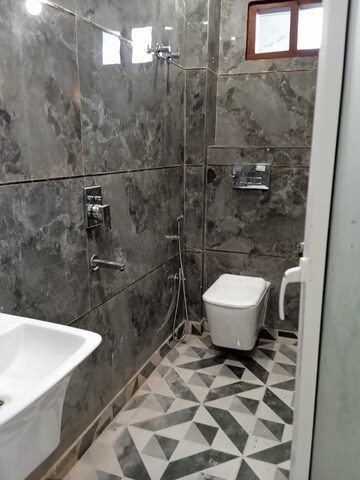 Bathroom in 3 BHK Builder Floor at Mahavir Enclave 1 – for Sale