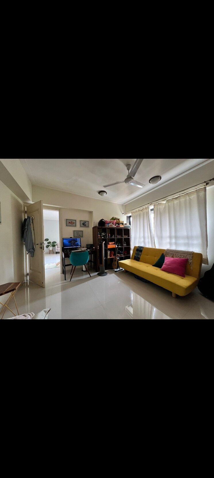 Bedroom, satguru-flying-carpet 3 Bedroom 950 Sq.Ft. Apartment In Khar West Mumbai 7612268