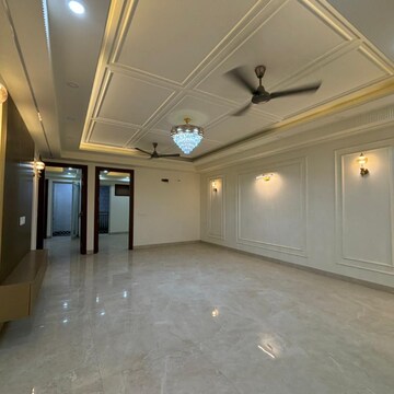 Room in 4 BHK Builder Floor at Chattarpur – for Sale